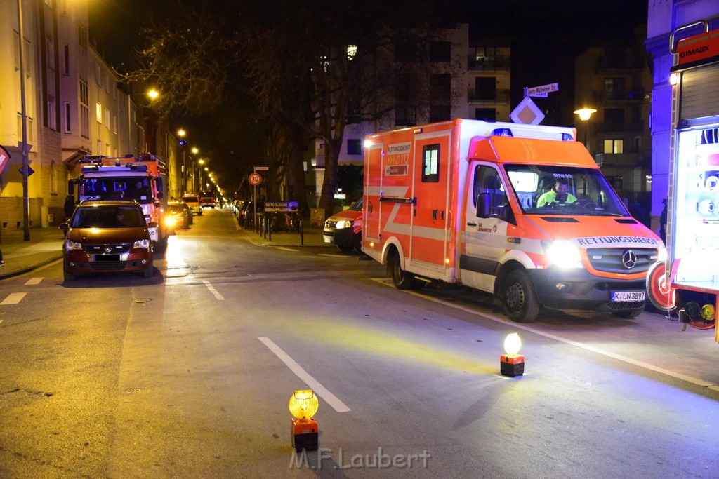 Einsatz BF Koeln Muelheim Formesstr Deutz Muelheimesrtr P053.JPG - Miklos Laubert